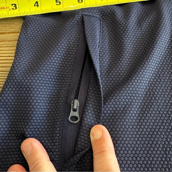 TOMMY BAHAMA GOLF FULL ZIP LIGHTWEIGHT NAVY BLUE JACKET ACTIVE WEAR ATHLEISURE - Picture 16 of 16